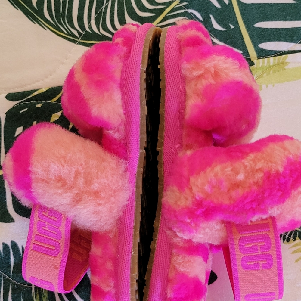 UGG